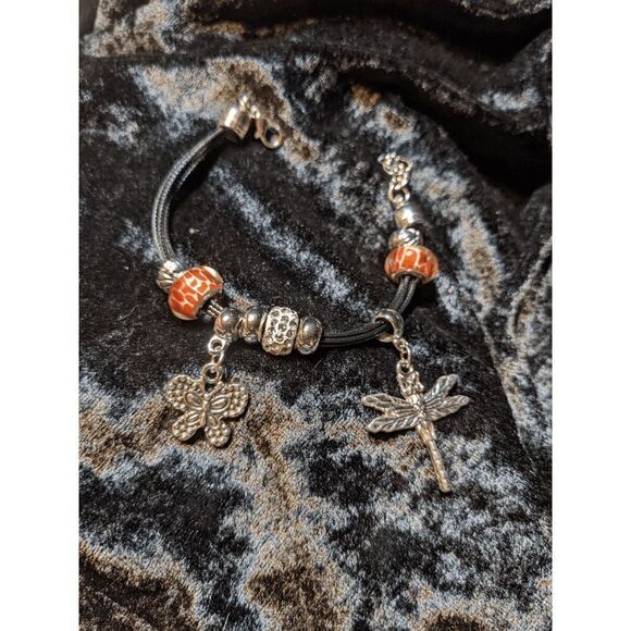NEW CHUNS PANDORA LIKE BRACELET - DRAGONFLY & BUTTERFLY - Picture 1 of 3